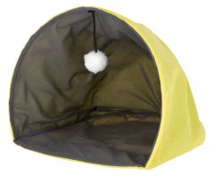 Igloo jaune et noir avec sa balle de jeu Honey Cave pour chat KERBL