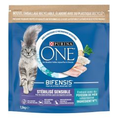 PURINA ONE Croquettes pour chat adulte stérilisé Sensible au Poisson