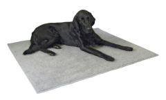 Tapis thermique gris antidérapant pour chien 125 x 80 cm KERBL